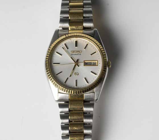 Seiko Quartz two-tone — Seiko 6923-8080; подлинная фотография из аукционного PDF, лот 42.